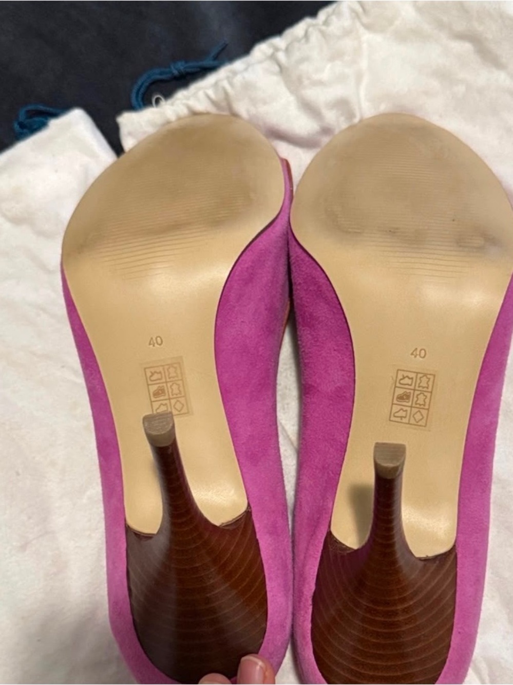 GUESS Pink Suede Peep-Toe Heels with Brown Trim & Buckle - Picture 3 of 7